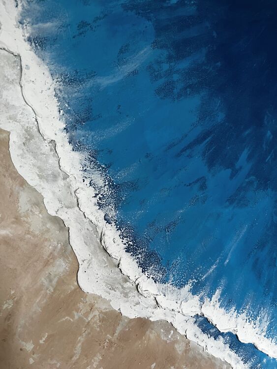 Struktuurne akrüülmaal lõuendpapil "Sandy Beach". Kujutatud sinist vett, pruuni liivaranda ja ühte valget vahust veeriba.