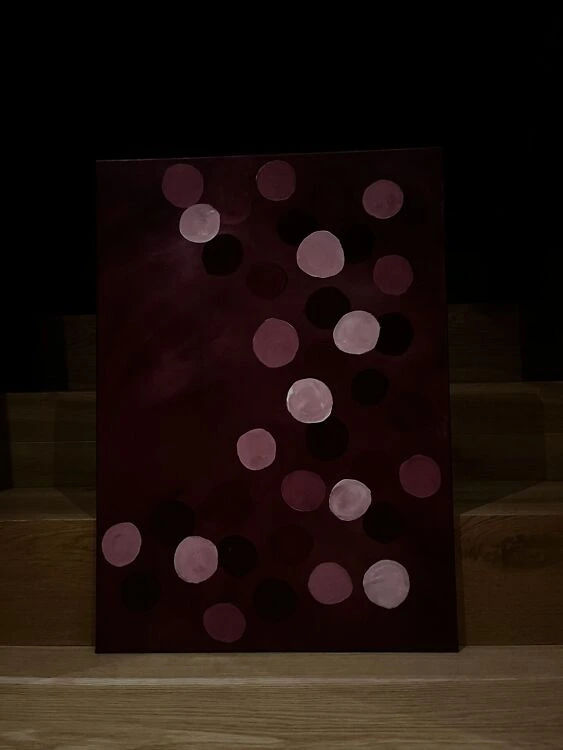 Akrüülmaal lõuendil "Bubble effect". Lillakad ja roosad mummud 3D-efektiga, valged heledamad toonid pealpool loovad varju ja sügavuse.