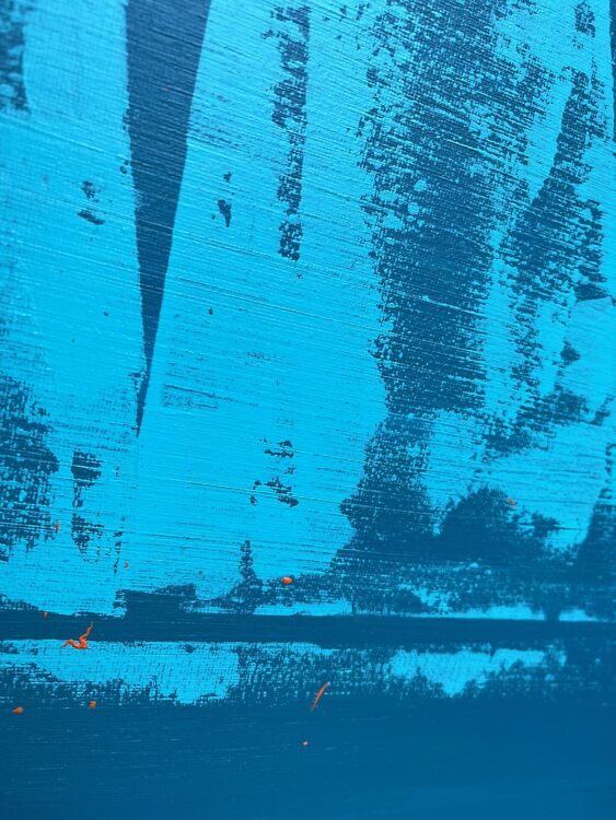 Akrüülmaal troopilisest türkiissinisest merest, kus seilavad õrnad mererohelised purjekad, peegeldades suvist ja eksootilist rannikuõhustikku.